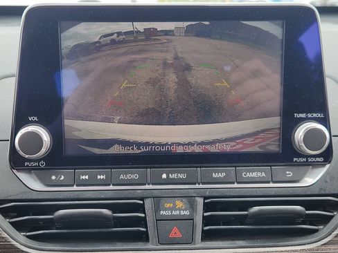 Used 2019 Nissan Altima 2.5 SL FWD image 13