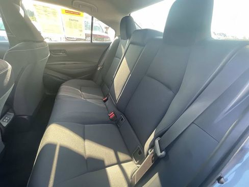 Used 2025 Toyota Corolla LE FWD image 14