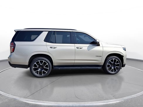 Used 2021 Chevrolet Tahoe RST w/ Luxury Package AWD/4WD image 8