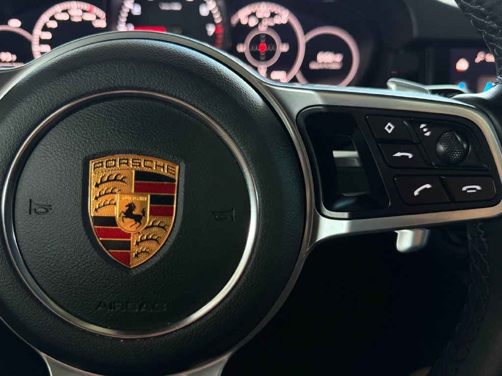 Used 2022 Porsche Cayenne AWD/4WD image 31