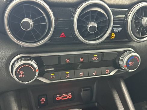 Used 2024 Nissan Sentra SV FWD image 18
