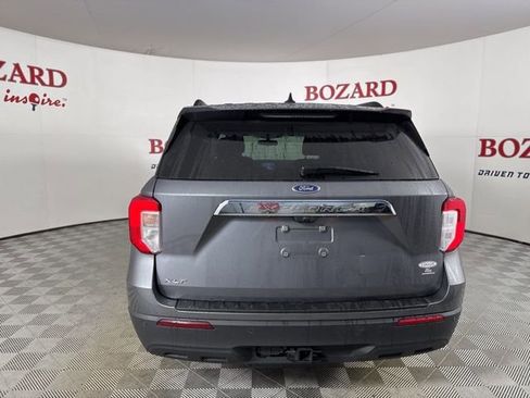 Certified 2022 Ford Explorer XLT w/ Class IV Trailer Tow Package image 7