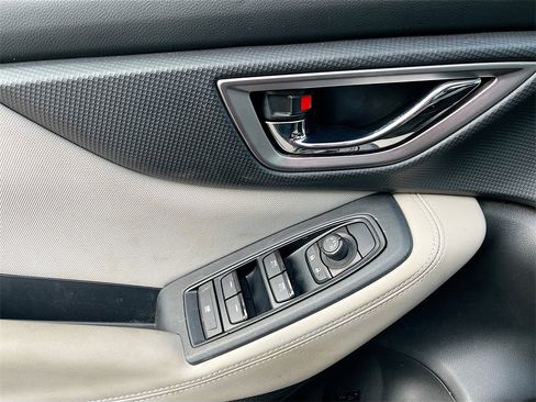 Used 2024 Subaru Forester Premium image 17