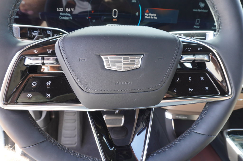 Certified 2026 Cadillac Lyriq Signature Sport w/ Nappa Leather Package RWD image 19