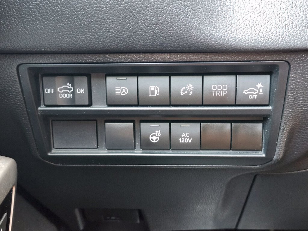 Used 2024 Toyota Tundra Limited AWD/4WD image 23