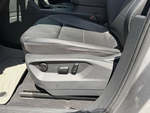 Used 2023 Volkswagen Atlas SE FWD image 12