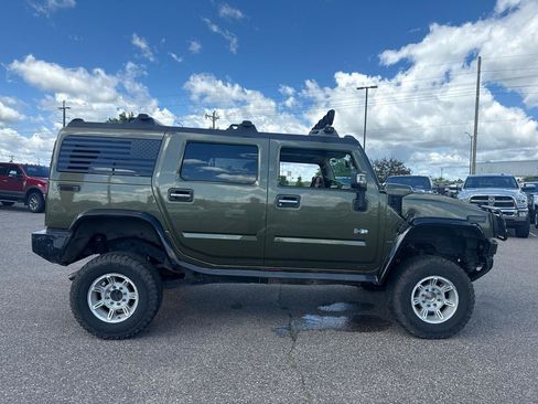 Used 2004 HUMMER H2 w/ Preferred Equipment Group AWD/4WD image 6