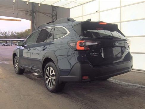 Used 2023 Subaru Outback Premium AWD/4WD image 4