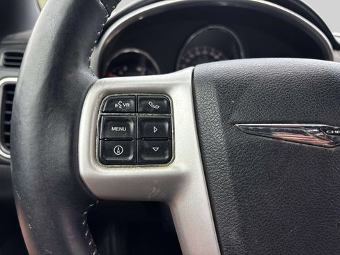 Used 2013 Chrysler 200 S FWD image 12