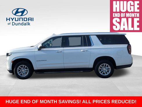 Used 2024 Chevrolet Suburban LT image 2