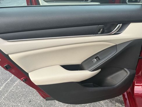 Used 2022 Honda Accord LX image 25