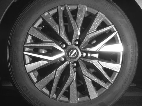 Used 2025 Nissan Altima 2.5 SV FWD image 12