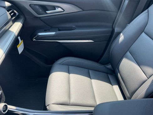 New 2026 Chevrolet Traverse LT w/ Driver Confidence Package image 33