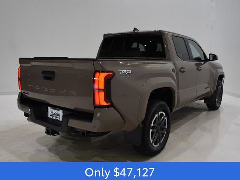 New 2026 Toyota Tacoma TRD Sport image 4