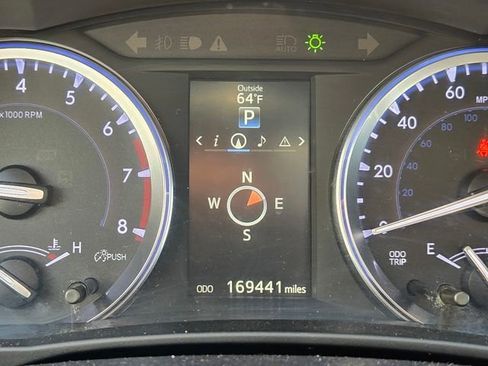 Used 2016 Toyota Highlander XLE image 23