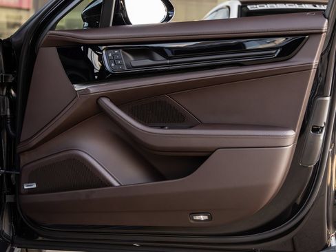 Certified 2026 Porsche Panamera 4 AWD/4WD image 40