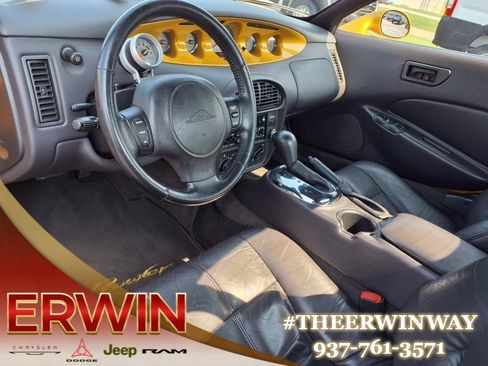 Used 2002 Chrysler Prowler image 6