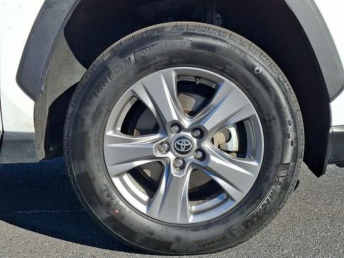 Used 2024 Toyota RAV4 XLE image 8