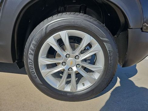 Used 2023 Chevrolet TrailBlazer LS image 32