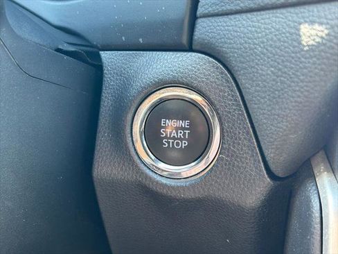 Certified 2025 Toyota RAV4 XLE FWD image 25