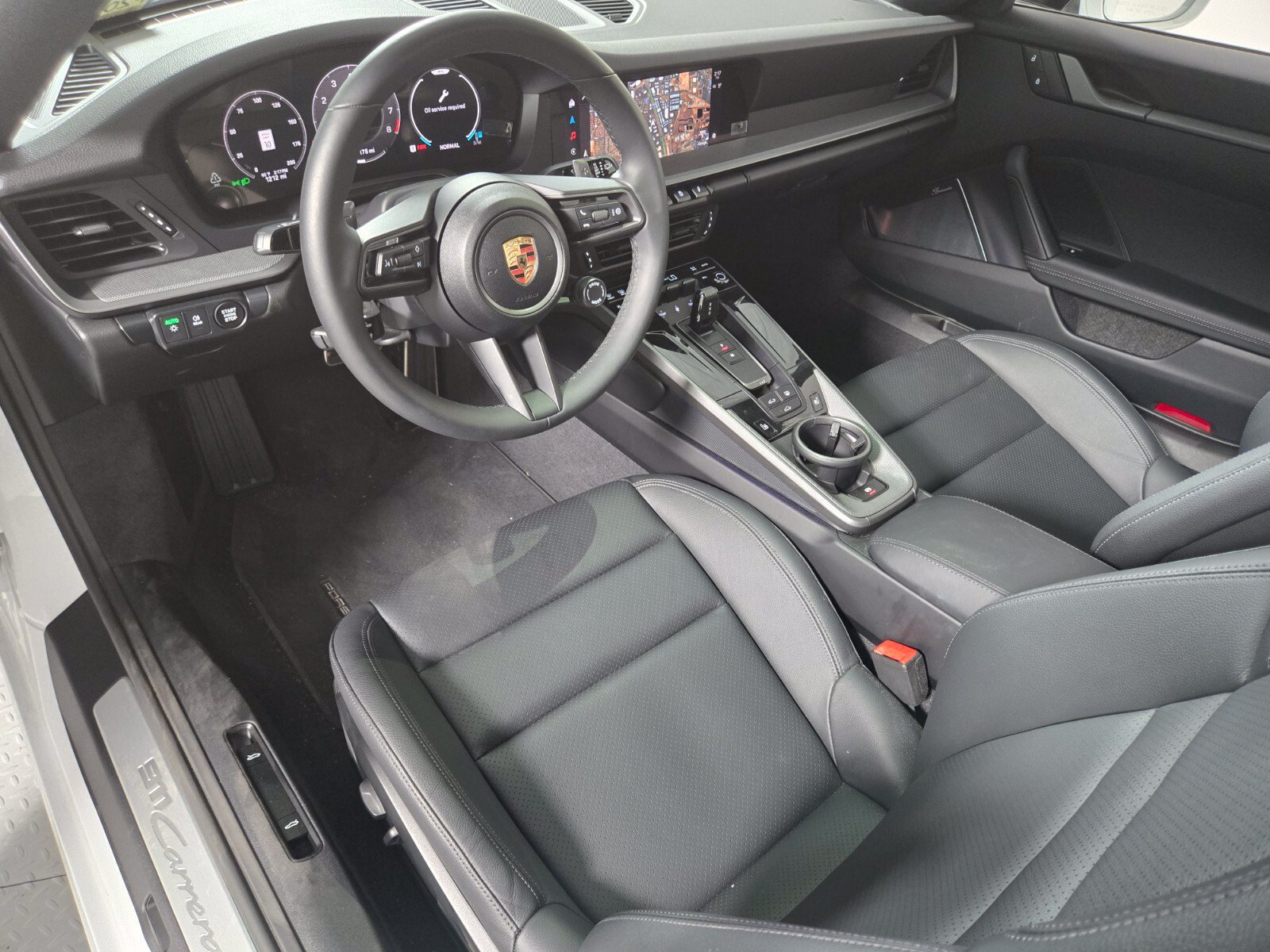 Used 2025 Porsche 911 Carrera RWD image 4