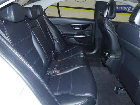 Used 2022 Mercedes-Benz C 300 Sedan image 27