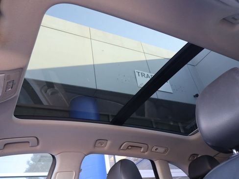 Used 2017 Audi Q5 2.0T Premium Plus w/ Technology Package image 23