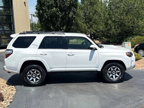 Used 2019 Toyota 4Runner TRD Off-Road AWD/4WD image 43