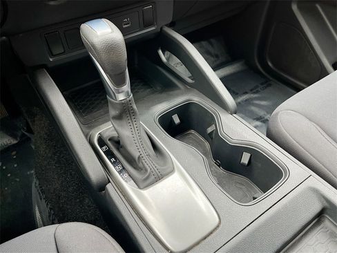 Used 2022 Nissan Frontier S w/ Technology Package image 16