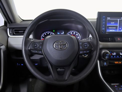 Used 2022 Toyota RAV4 XLE w/ Convenience Package FWD image 27