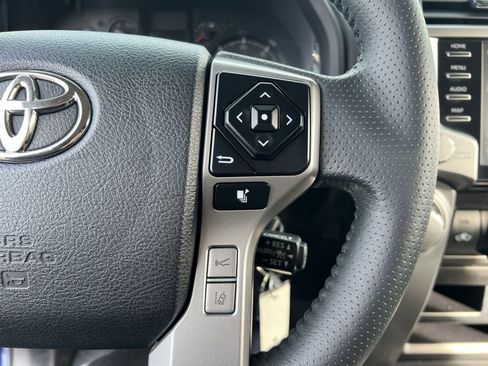 Used 2020 Toyota 4Runner SR5 image 30