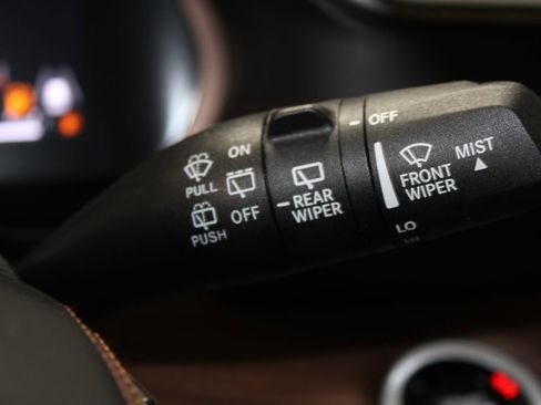 Used 2024 Jeep Grand Cherokee Summit image 38