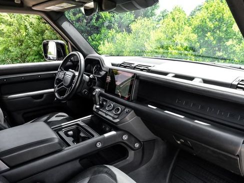 Used 2023 Land Rover Defender 110 X-Dynamic SE AWD/4WD image 19