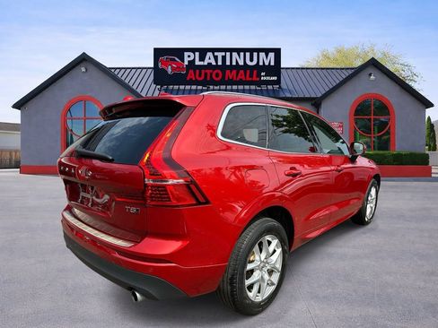 Used 2021 Volvo XC60 T5 Momentum AWD/4WD image 3
