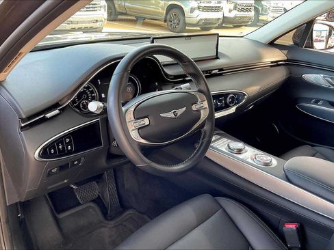 Used 2023 Genesis GV70 2.5T w/ Select Package AWD/4WD image 18