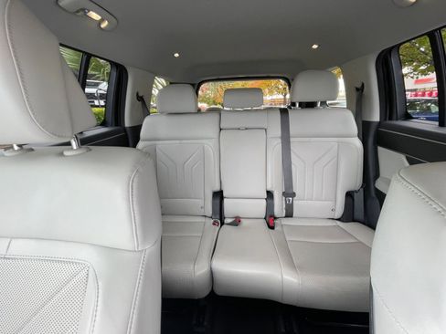 Used 2025 Hyundai Santa Fe SEL image 43