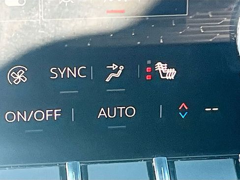 Used 2024 GMC Acadia Denali w/ Super Cruise Package image 21