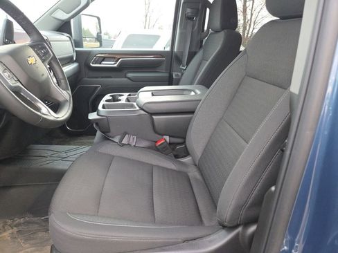 Used 2025 Chevrolet Silverado 2500 LT w/ All Star Edition image 11