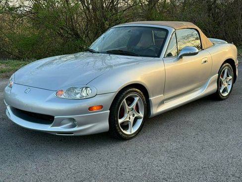 Used 2002 MAZDA MX-5 Miata image 28