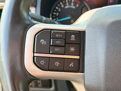 Used 2024 Ford Expedition Limited image 39