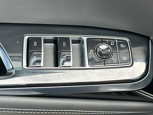 Used 2026 Cadillac Escalade Platinum Sport w/ LPO, ONYX Package AWD/4WD image 18