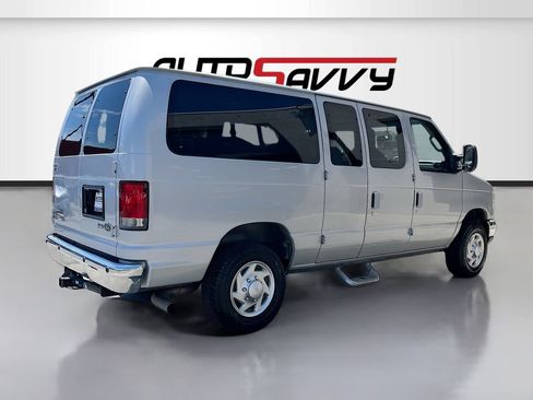 Used 2014 Ford E-350 and Econoline 350 XLT RWD image 7