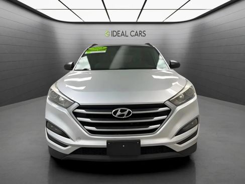 Used 2018 Hyundai Tucson SEL FWD image 2