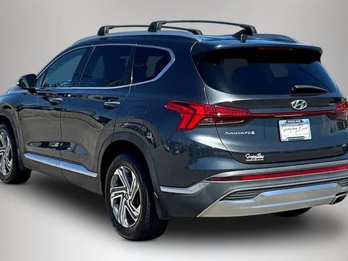 Used 2021 Hyundai Santa Fe SEL w/ Convenience Package FWD image 4