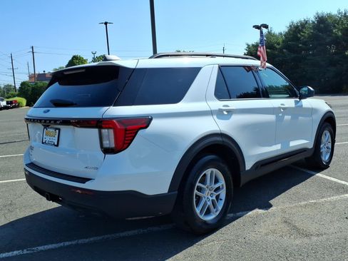Used 2026 Ford Explorer Active AWD/4WD image 6