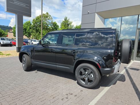 Certified 2025 Land Rover Defender 110 S AWD/4WD image 8