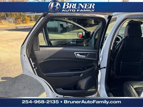Used 2020 Ford Edge SEL w/ Convenience Package image 13