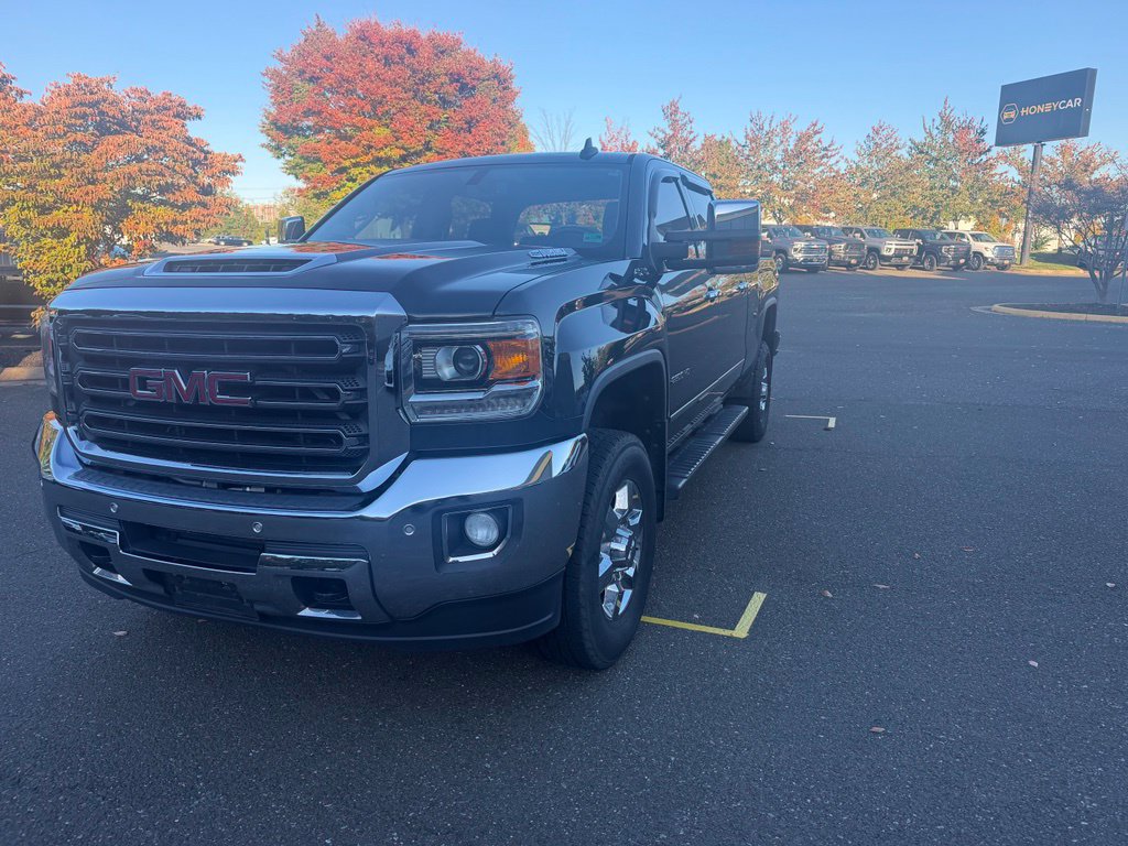 Used 2017 GMC Sierra 2500 SLT w/ Duramax Plus Package AWD/4WD image 3