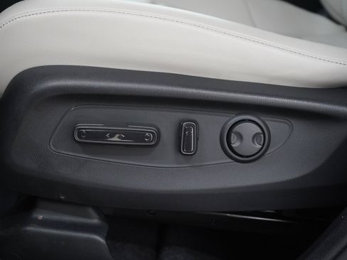 Used 2024 Honda CR-V EX-L image 27