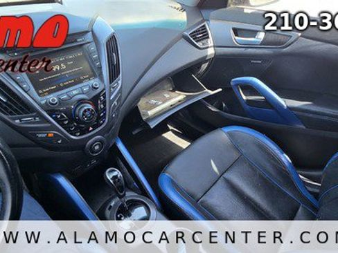 Used 2014 Hyundai Veloster Turbo image 40